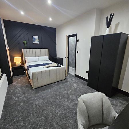 Springwood Villa Huddersfield Bagian luar foto